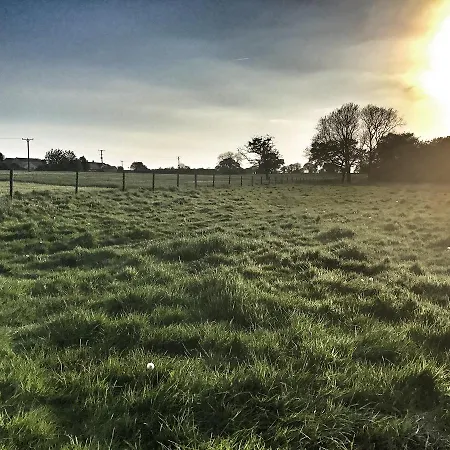 Goblin Coombe Glamping * Lulsgate Bottom